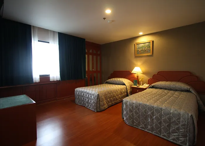 Hotel Baiyoke 3*