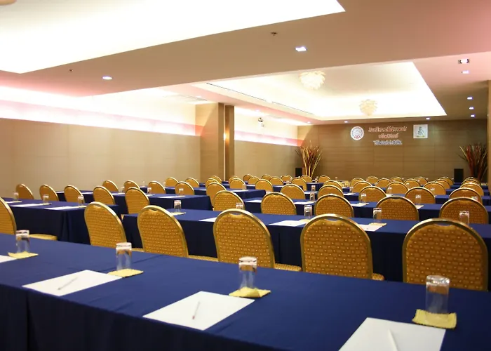 Baiyoke Hotel 3*
