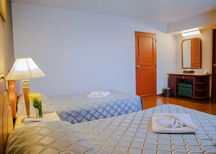 Baiyoke Hotel 3*