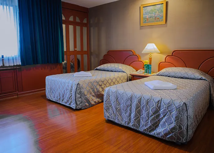 Baiyoke Hotel 3*