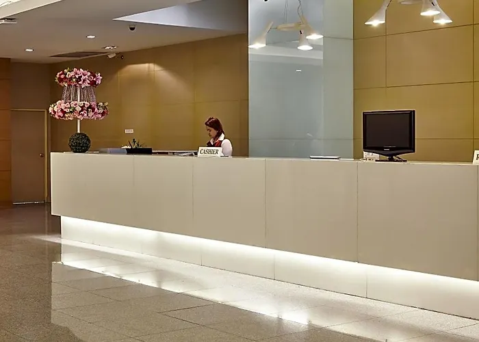 Hotel Baiyoke 3*