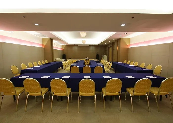 Hotel Baiyoke 3*